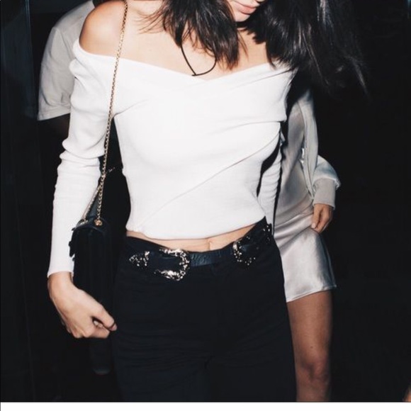 Kendall + Kylie off-shoulder sweater top - Picture 3 of 3